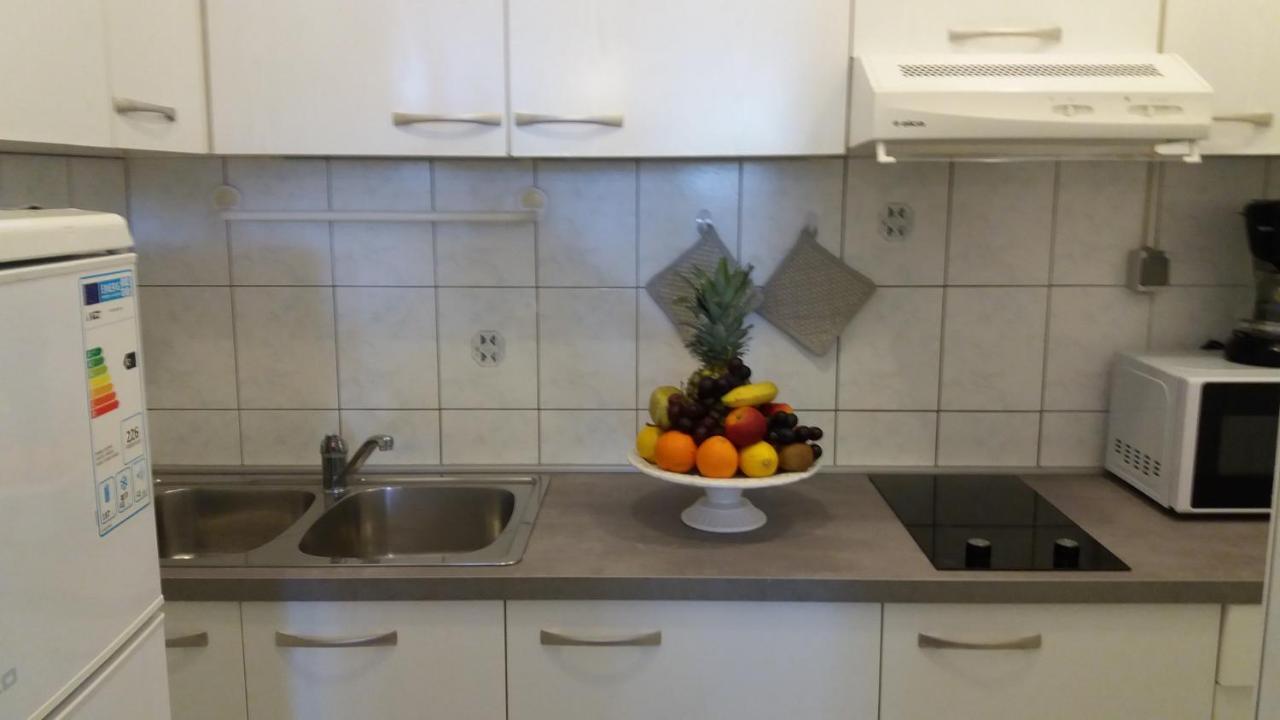 New City Center Design Apartment Пореч Экстерьер фото